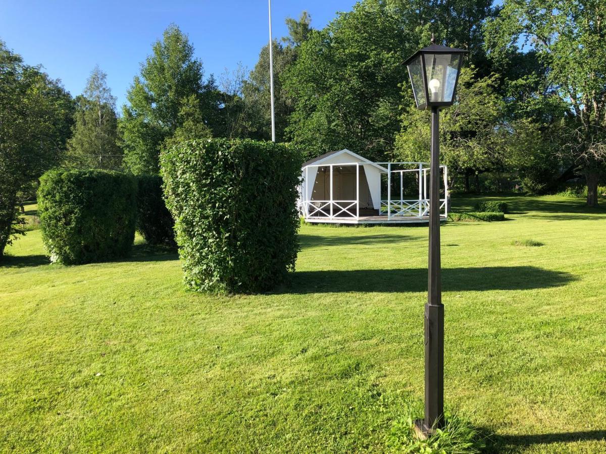 Bredsjoe Gamla Herrgard White Dream Mansion Hällefors Dış mekan fotoğraf