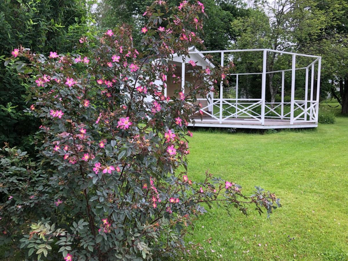 Bredsjoe Gamla Herrgard White Dream Mansion Hällefors Dış mekan fotoğraf