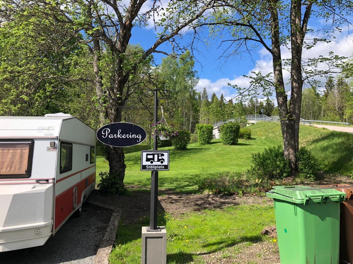 Bredsjoe Gamla Herrgard White Dream Mansion Hällefors Dış mekan fotoğraf